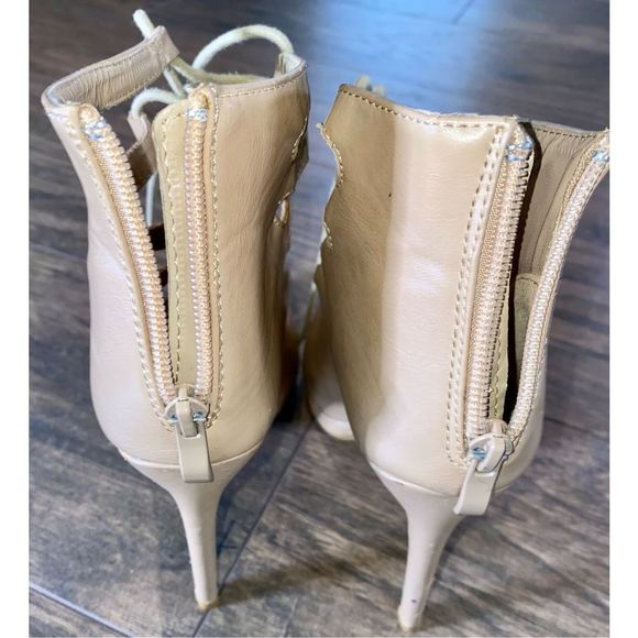 Women’s Forever Vivian Open Toe Lace Up Heels - Picture 11 of 15